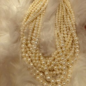 Jewelry bundle. Great for parties!!